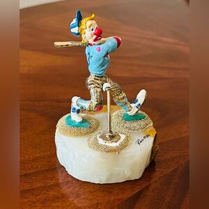 Very Rare Ron Lee " Clown Playing T Ball " Clown. Numbered and Signed. 1989